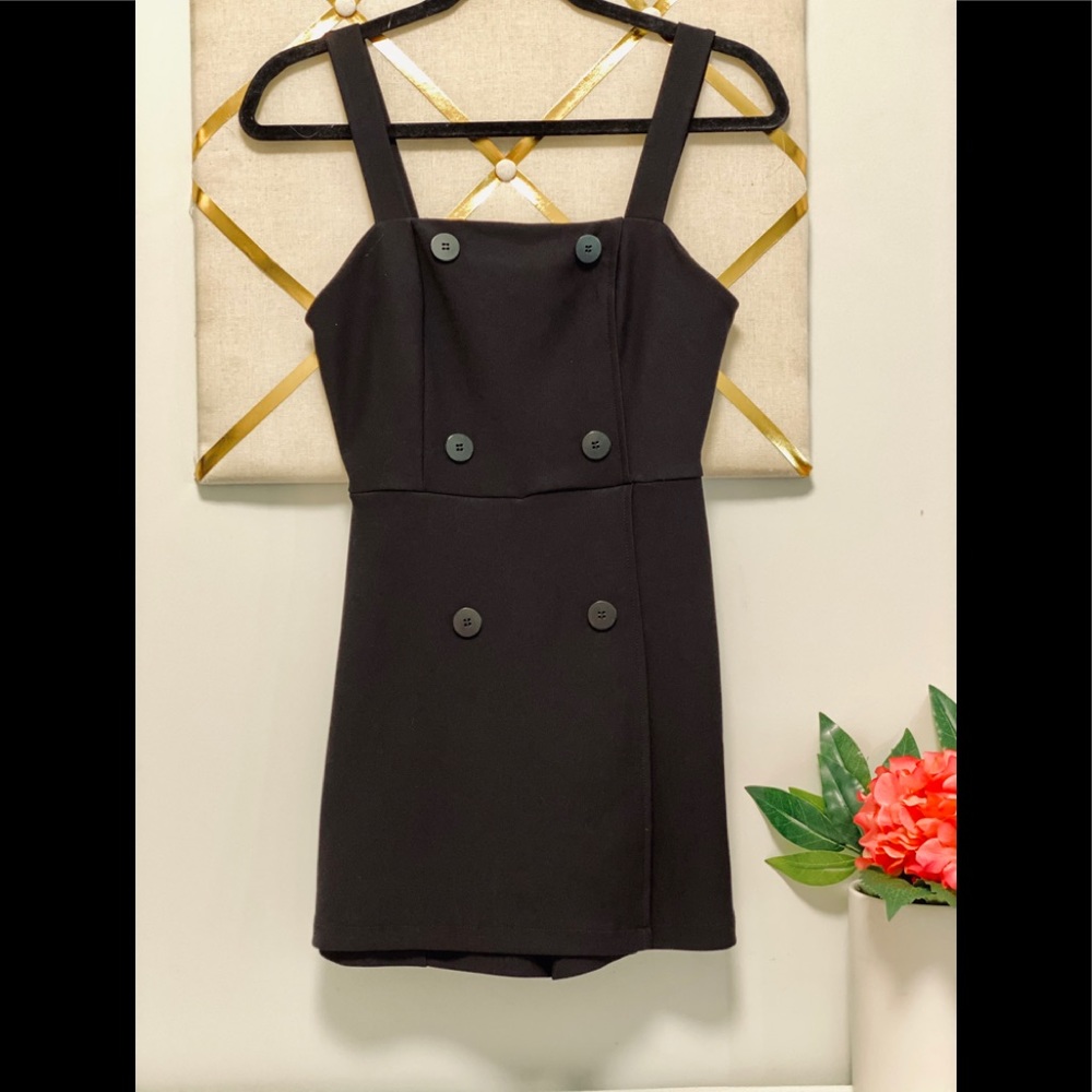 Kim’s head turning enviously adorn overall Romper